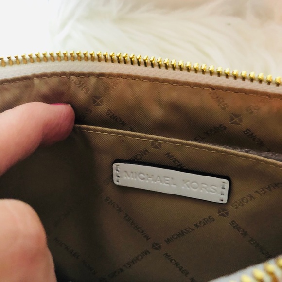 Michael Kors large zip clutch wristlet in white - Picture 7 of 7